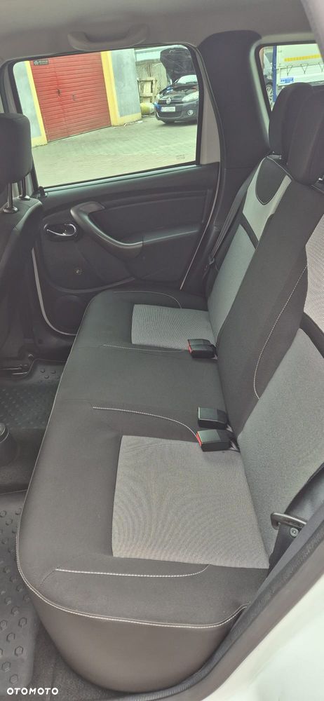 Dacia Duster 1.6 SCe Laureate 4x4 S&S - 7