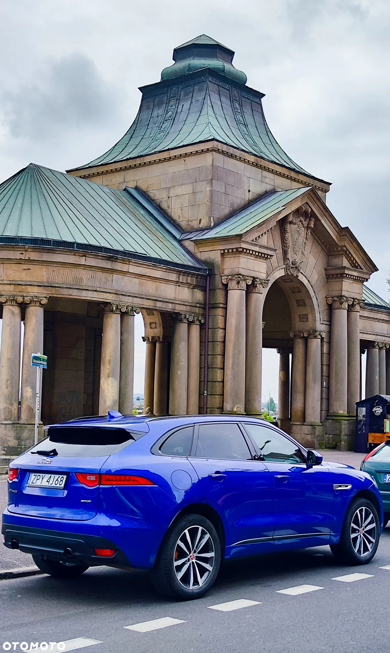 Jaguar F-Pace 2.0 i4D AWD R-Sport - 16