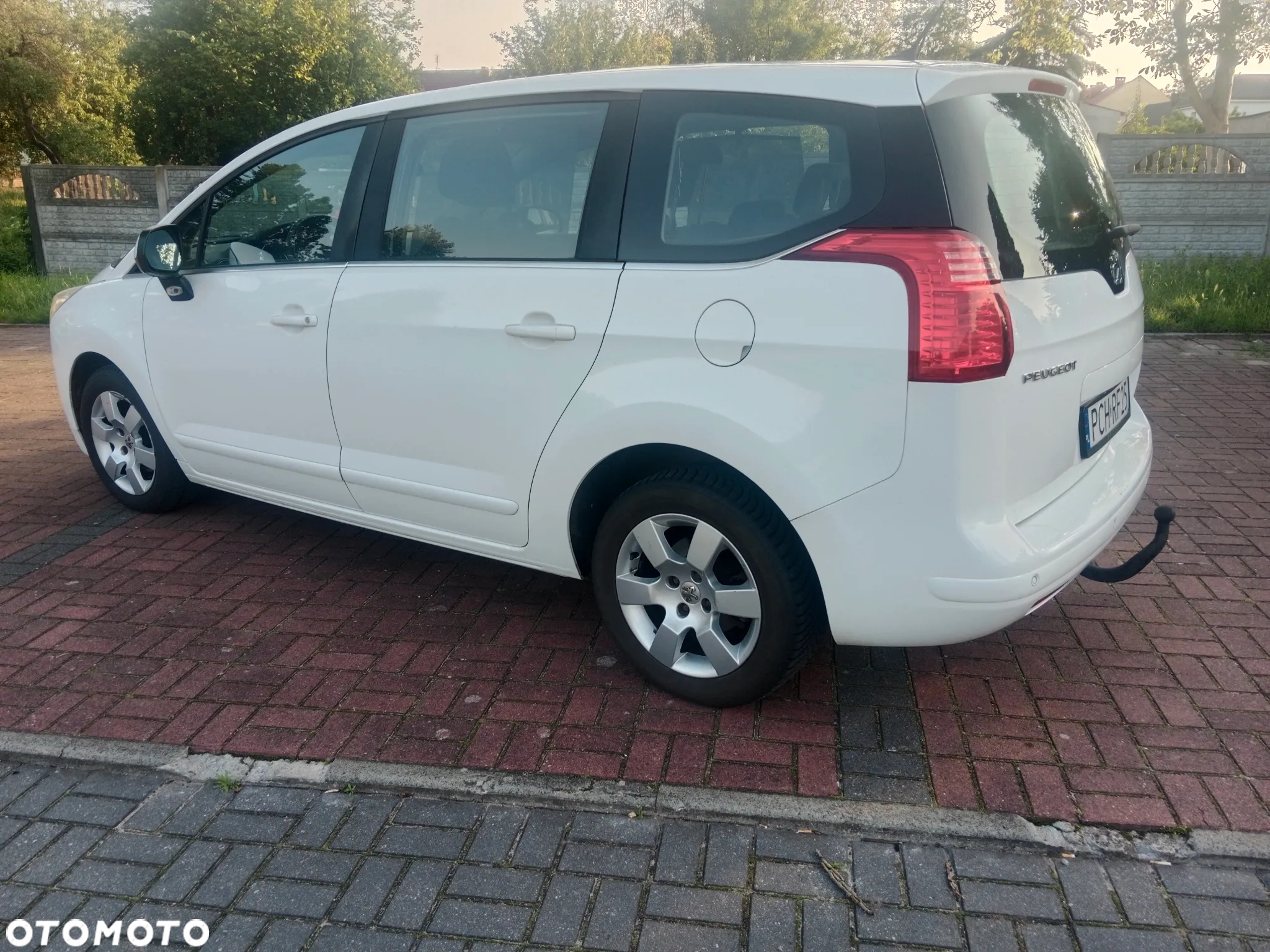 Peugeot 5008 1.6 e-HDi Active S&S - 4