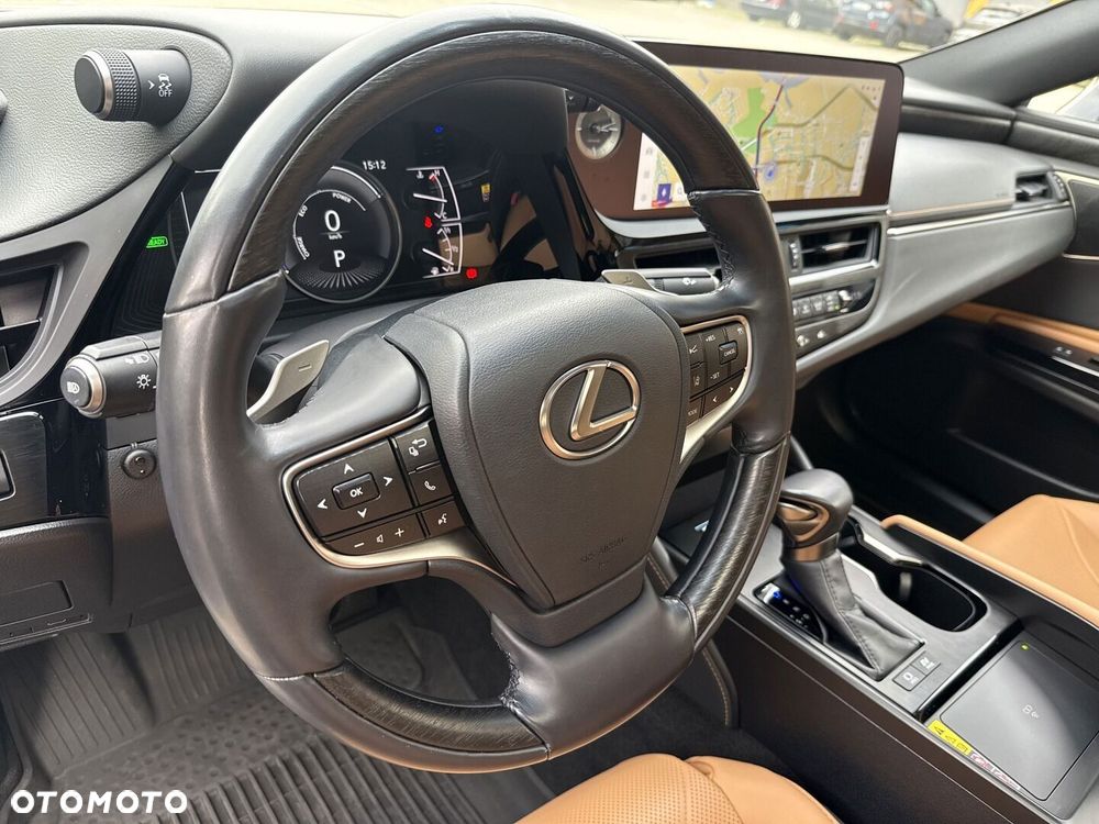 Lexus ES 300h Prestige - 22