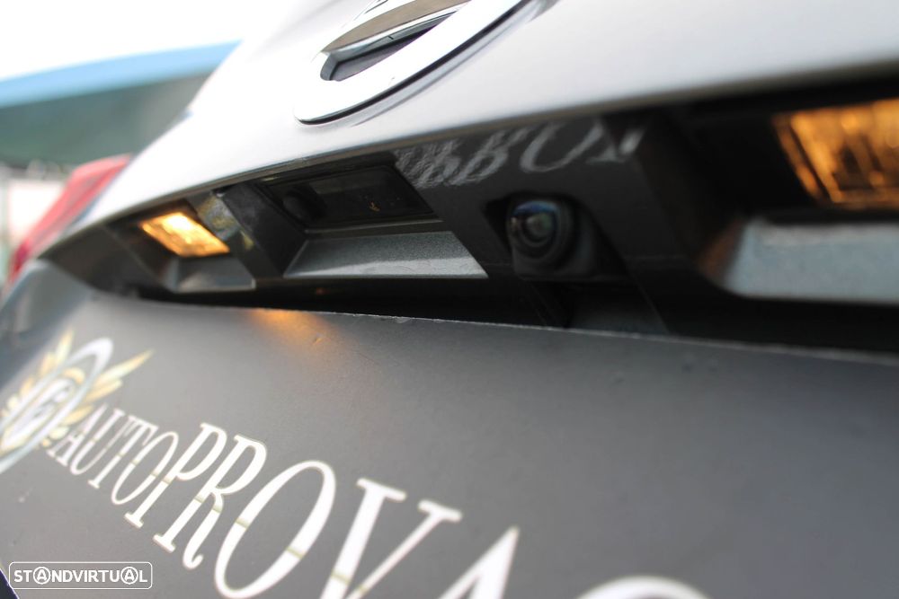 Nissan Qashqai 1.5 dCi N-Connecta J18+Led - 27