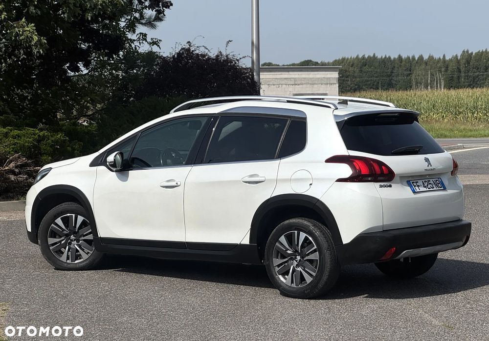 Peugeot 2008 PureTech 110 GPF Stop&Start EAT6 Allure - 24