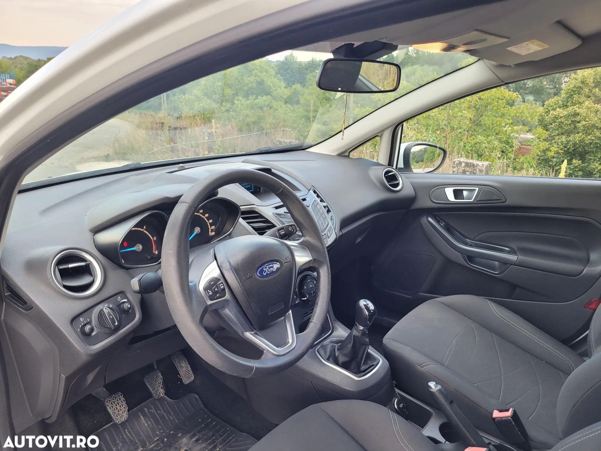 Ford Fiesta - 8