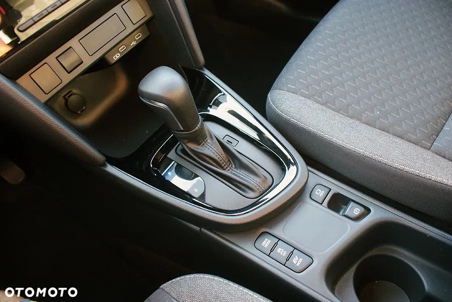 Toyota Yaris Cross - 17