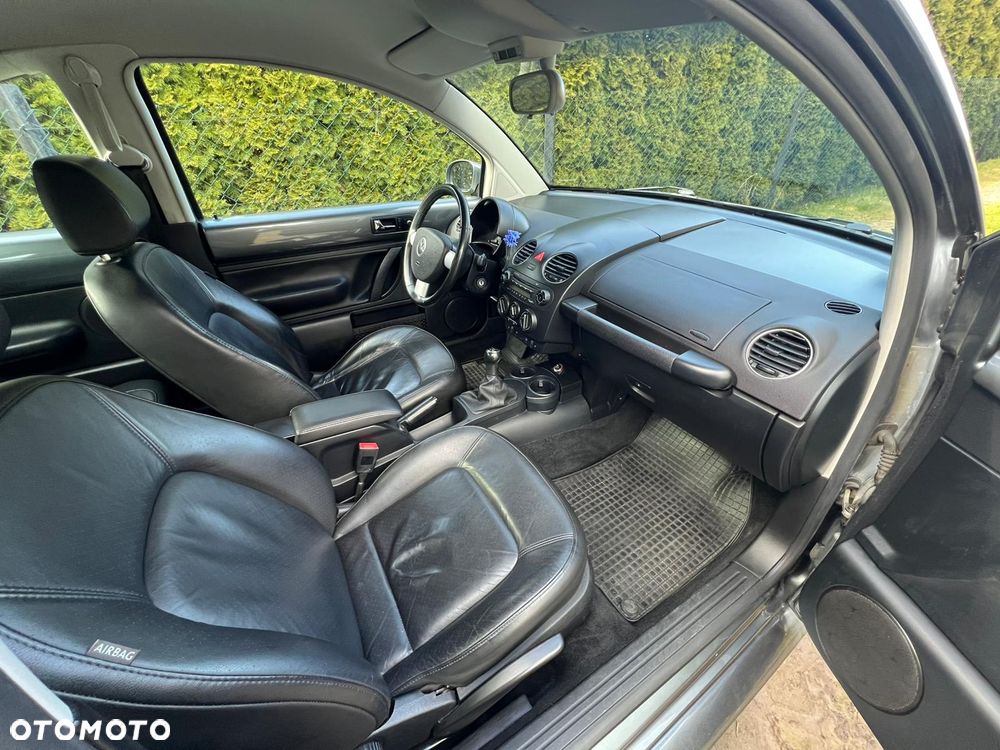 Volkswagen New Beetle 1.6 - 7