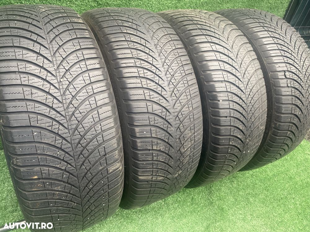 Set 4 anvelope vara iarna AllSeason Good Year Vector 235 55 R 18 104V Dot 2022 profil 4,4mm-4,9mm - 2