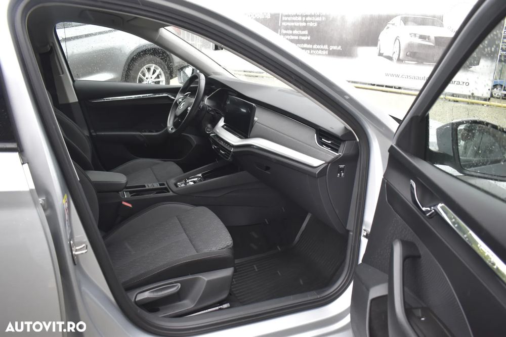 Skoda Octavia Combi 2.0 TDI DSG Style - 34