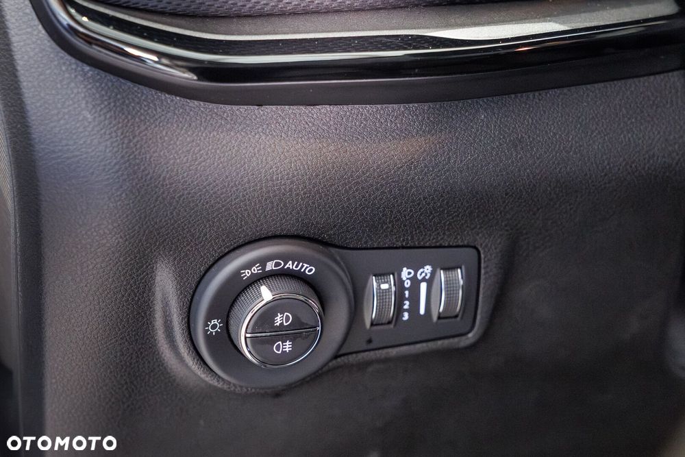 Jeep Compass 1.5 T4 mHEV Longitude FWD S&S DCT - 36