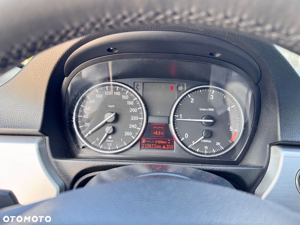 BMW Seria 3 320d - 24