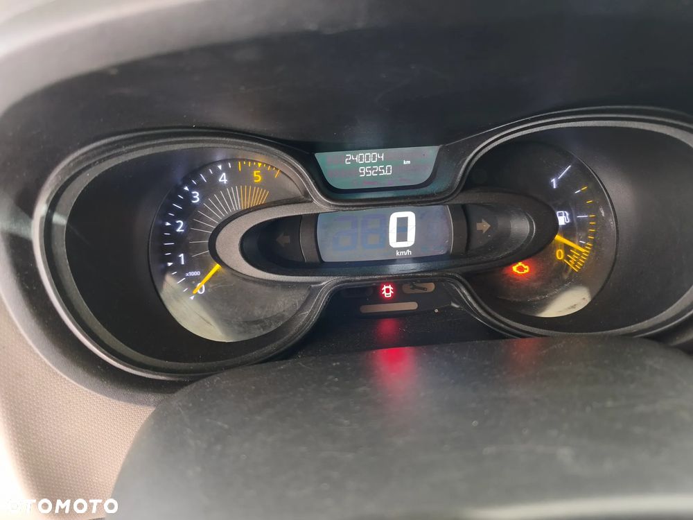 Renault Trafic - 18