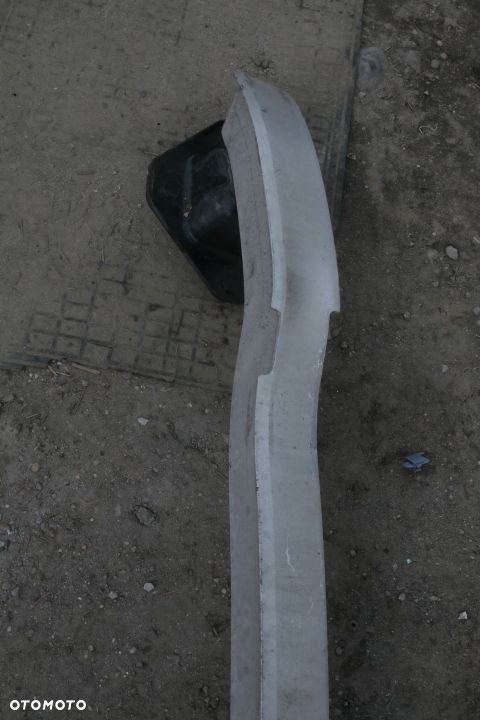 belka tył Opel Meriva A - 3