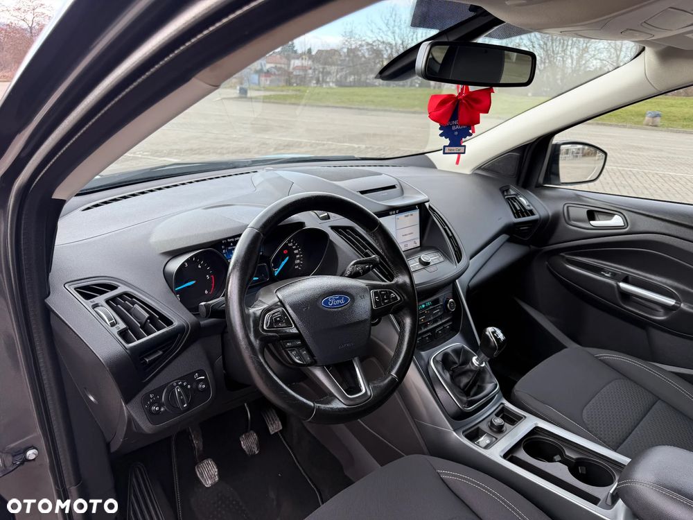 Ford Kuga 2.0 TDCi 4x4 Trend - 24