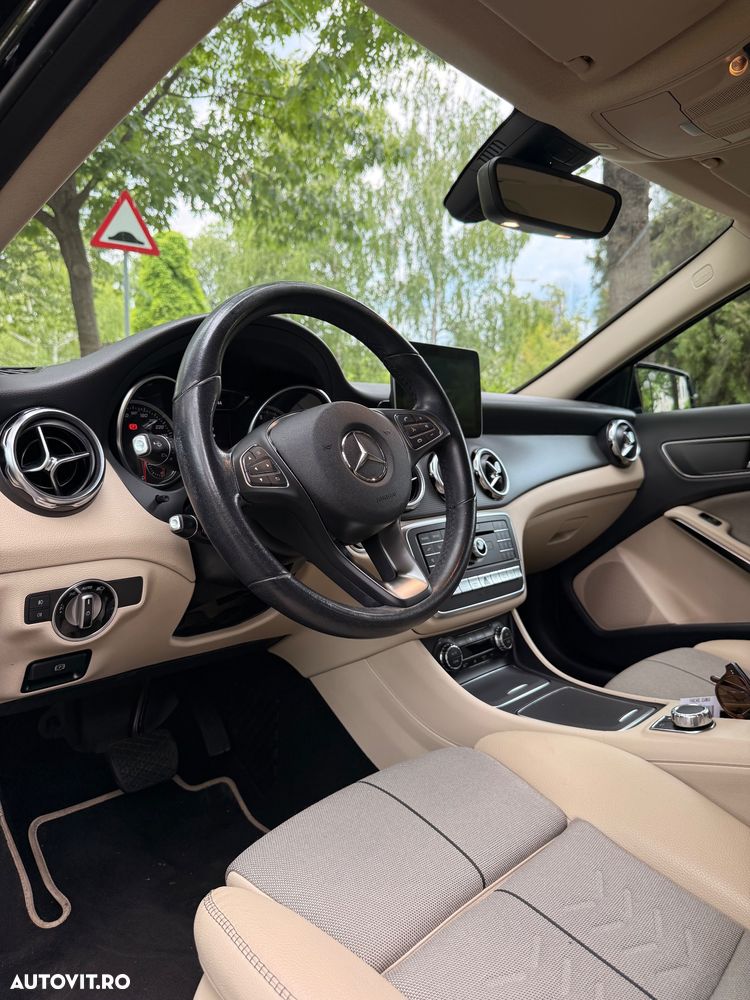 Mercedes-Benz GLA 220 4MATIC - 8