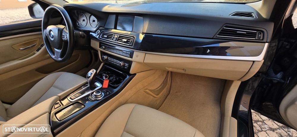 BMW 520 d Touring Aut. Modern Line - 30