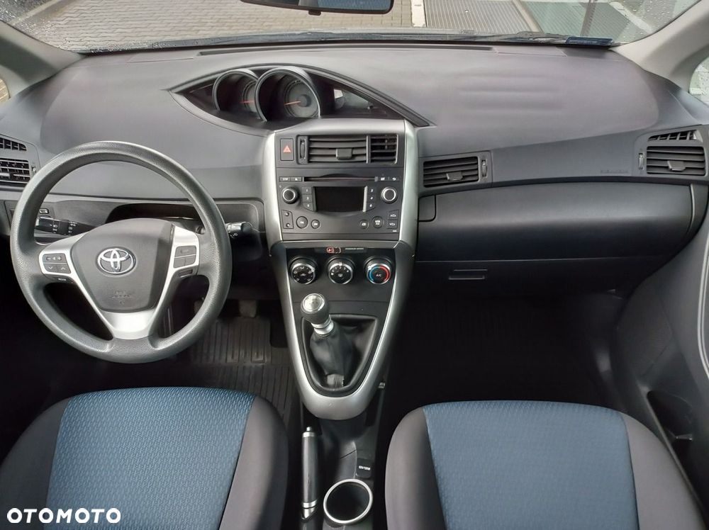 Toyota Verso - 11