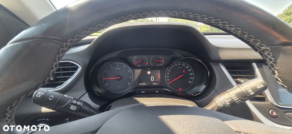 Opel Grandland X 1.2 T GPF Enjoy S&S - 11