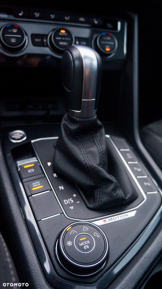 Volkswagen Tiguan - 24