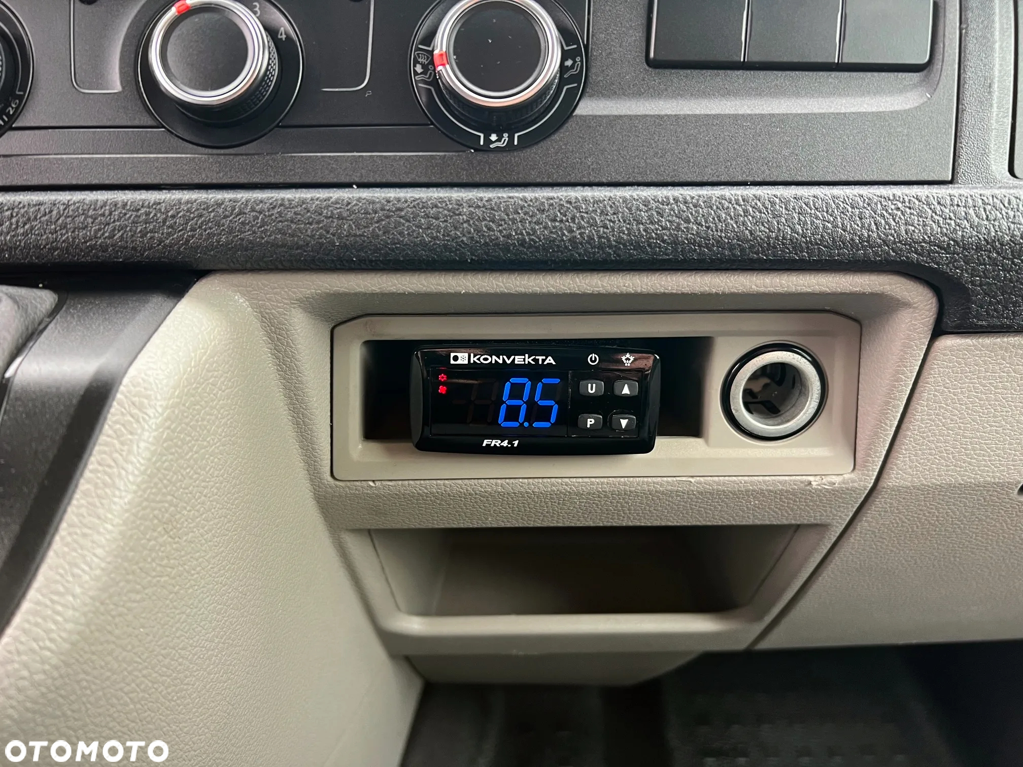 Volkswagen Transporter T6 Chłodnia Izoterma Long Maxi Zarejestrowany w PL - 11