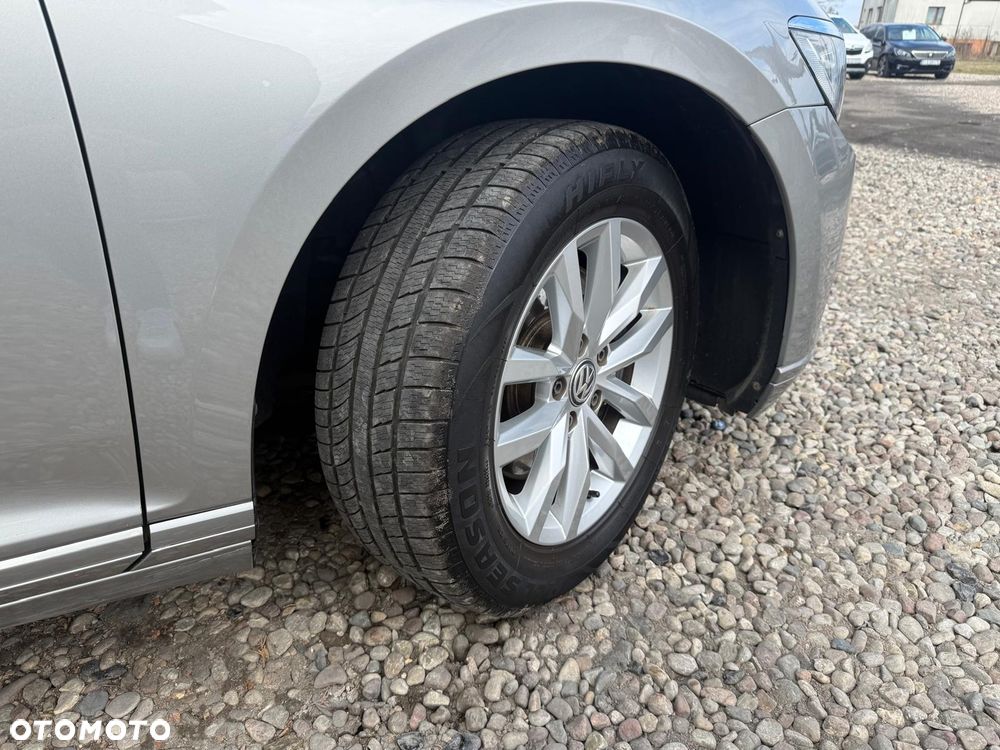 Volkswagen Passat 2.0 TDI (BlueMotion Technology) DSG Highline - 5