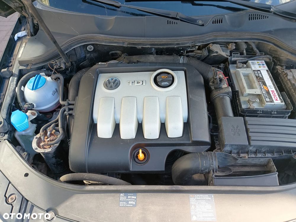 Volkswagen Passat 1.9 TDI Comfortline - 6