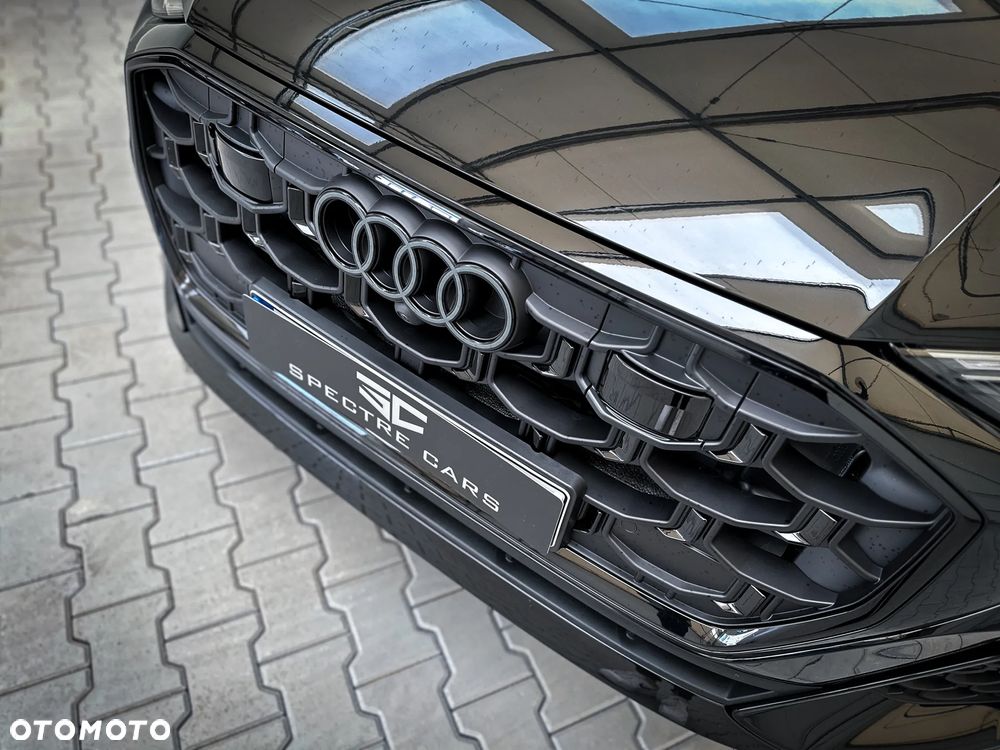 Audi Q8 - 10