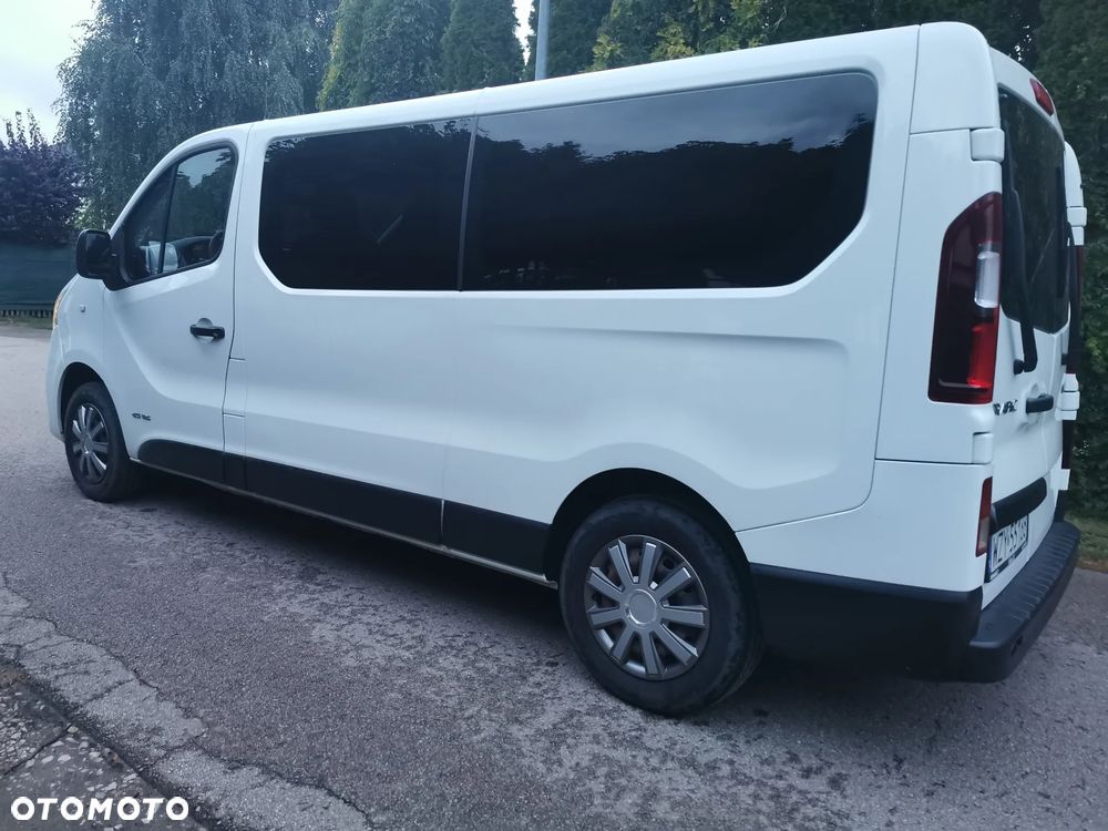 Renault Trafic Grand 1.6 dCi - 10