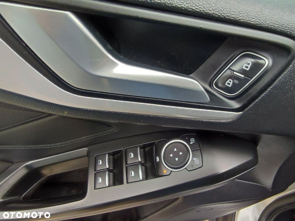 Ford Focus - 13