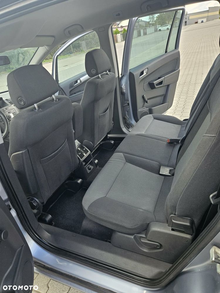 Opel Zafira - 8