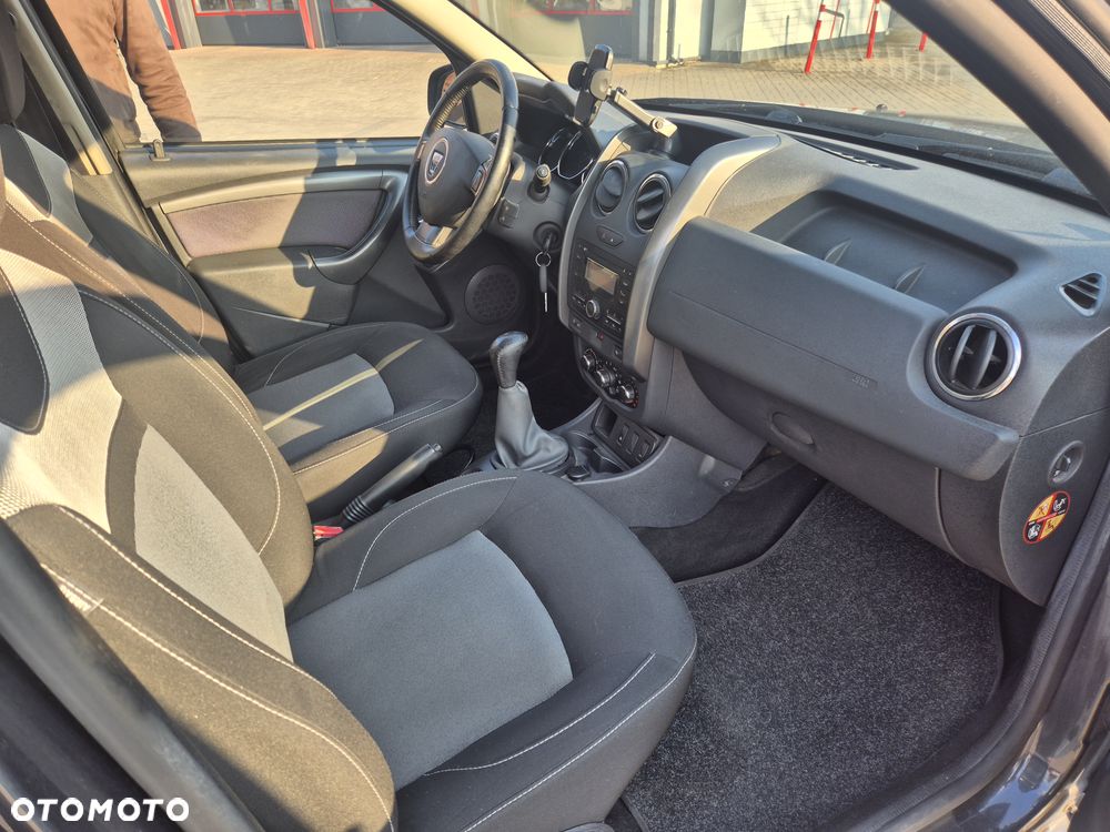 Dacia Duster 1.6 16V 105 4x2 Laureate - 11