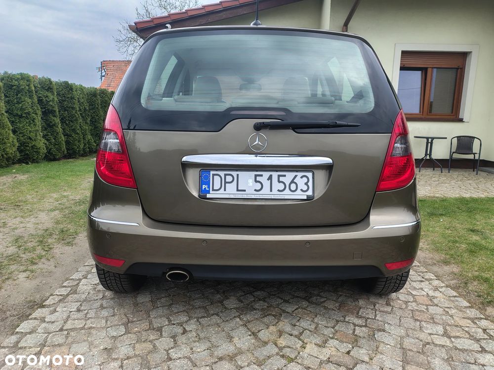 Mercedes-Benz Klasa A 170 BlueEFFICIENCY Avantgarde - 19