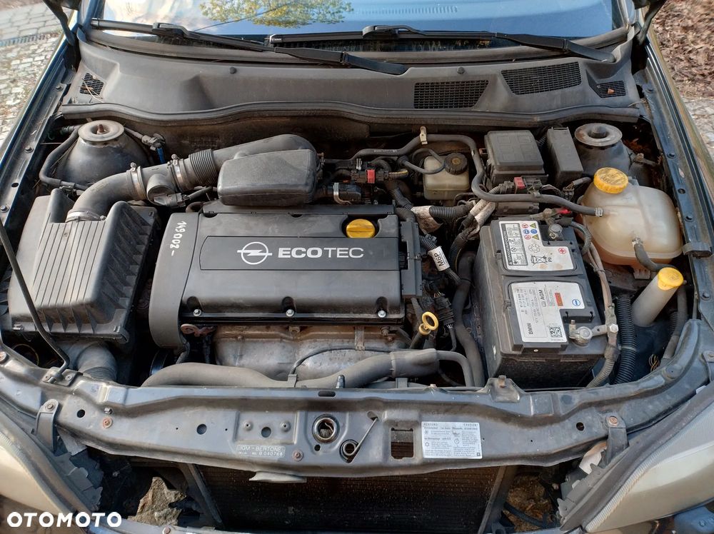 Opel Astra 1.6 16V - 13