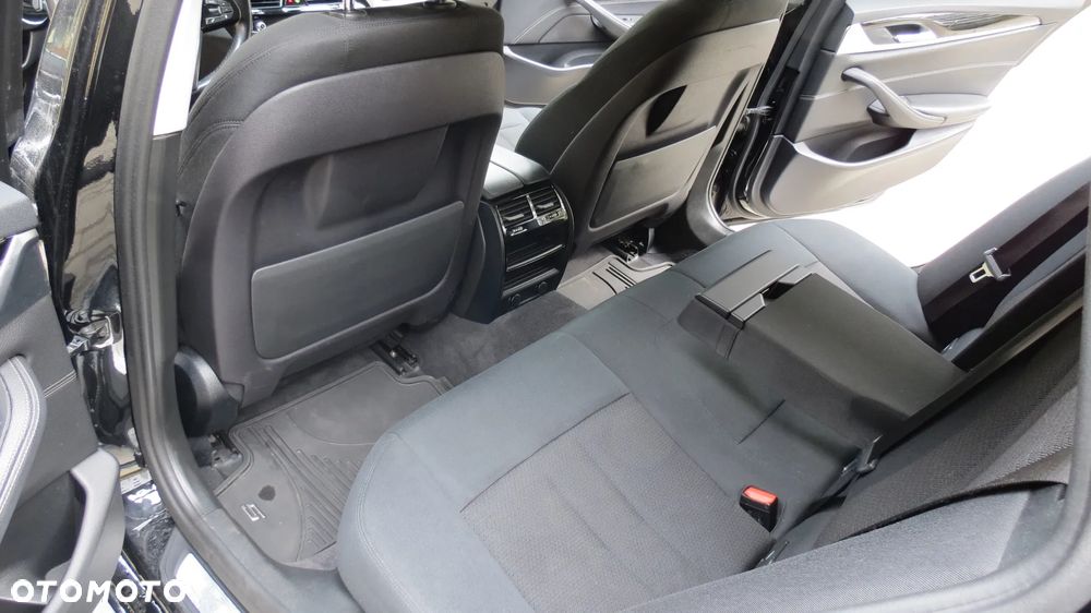 BMW Seria 5 - 21