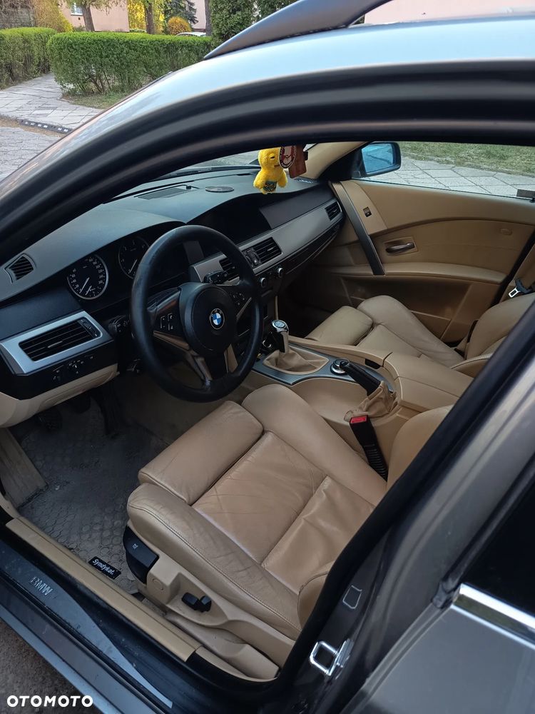 BMW Seria 5 520d - 12