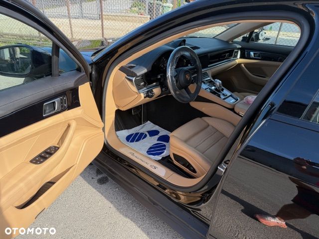 Porsche Panamera 4S E-Hybrid - 15