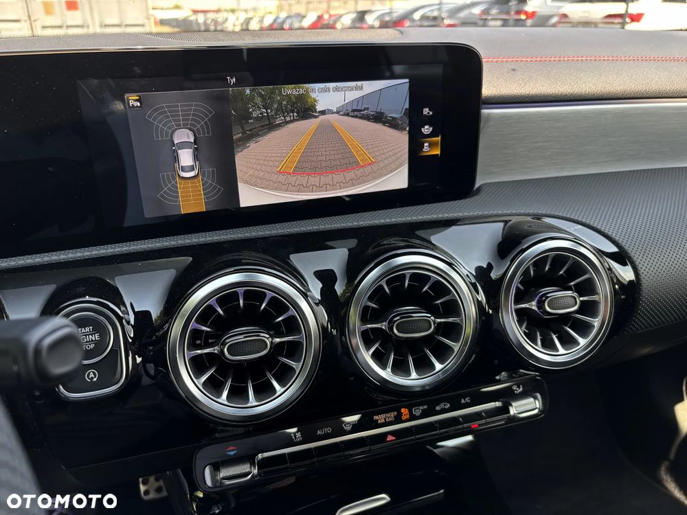 Mercedes-Benz CLA 200 AMG Line 7G-DCT - 12