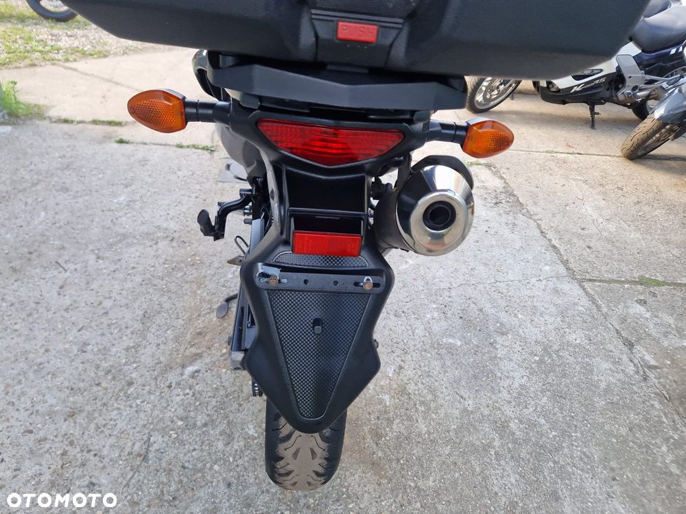 Suzuki DL - 25