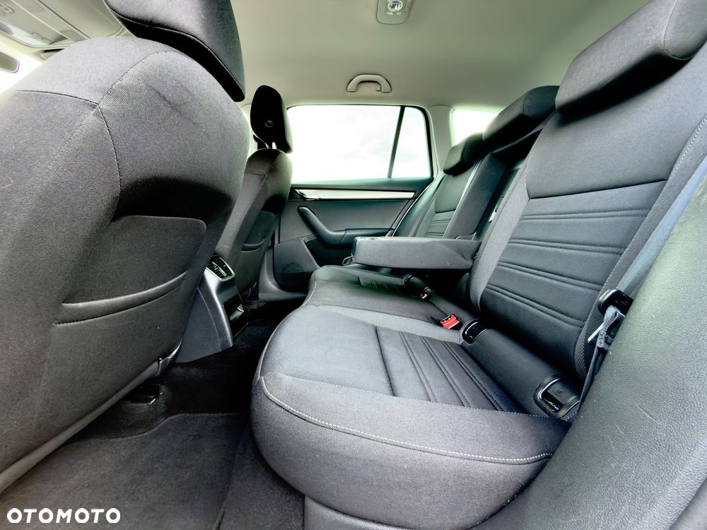 Skoda Octavia 2.0 TSI 4x4 DSG Style - 22