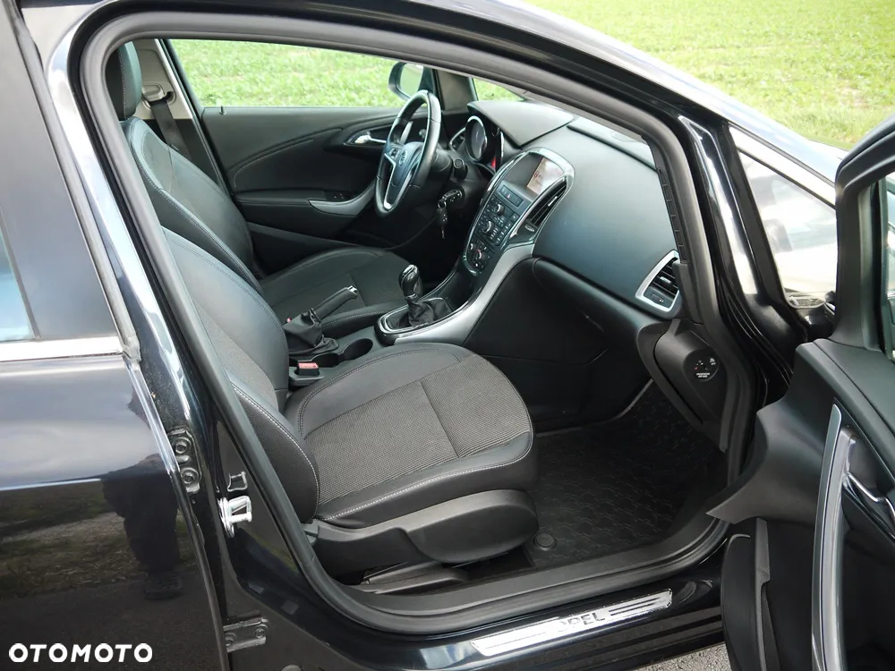Opel Astra IV 1.4 T Executive - 15