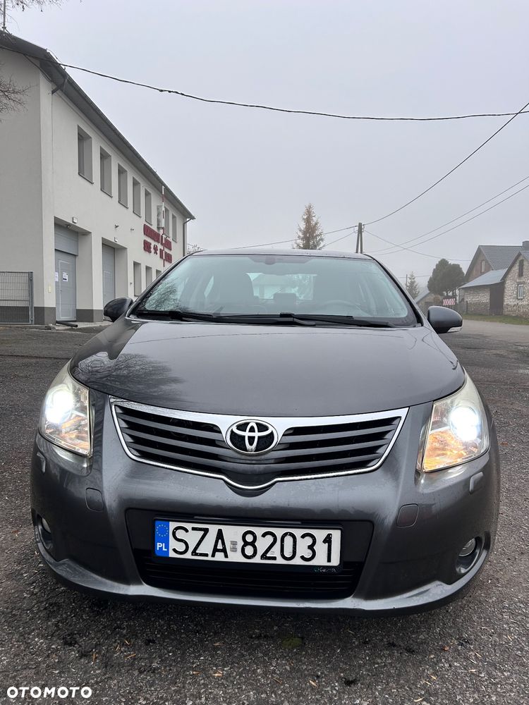 Toyota Avensis 2.0 D-4D Premium - 10