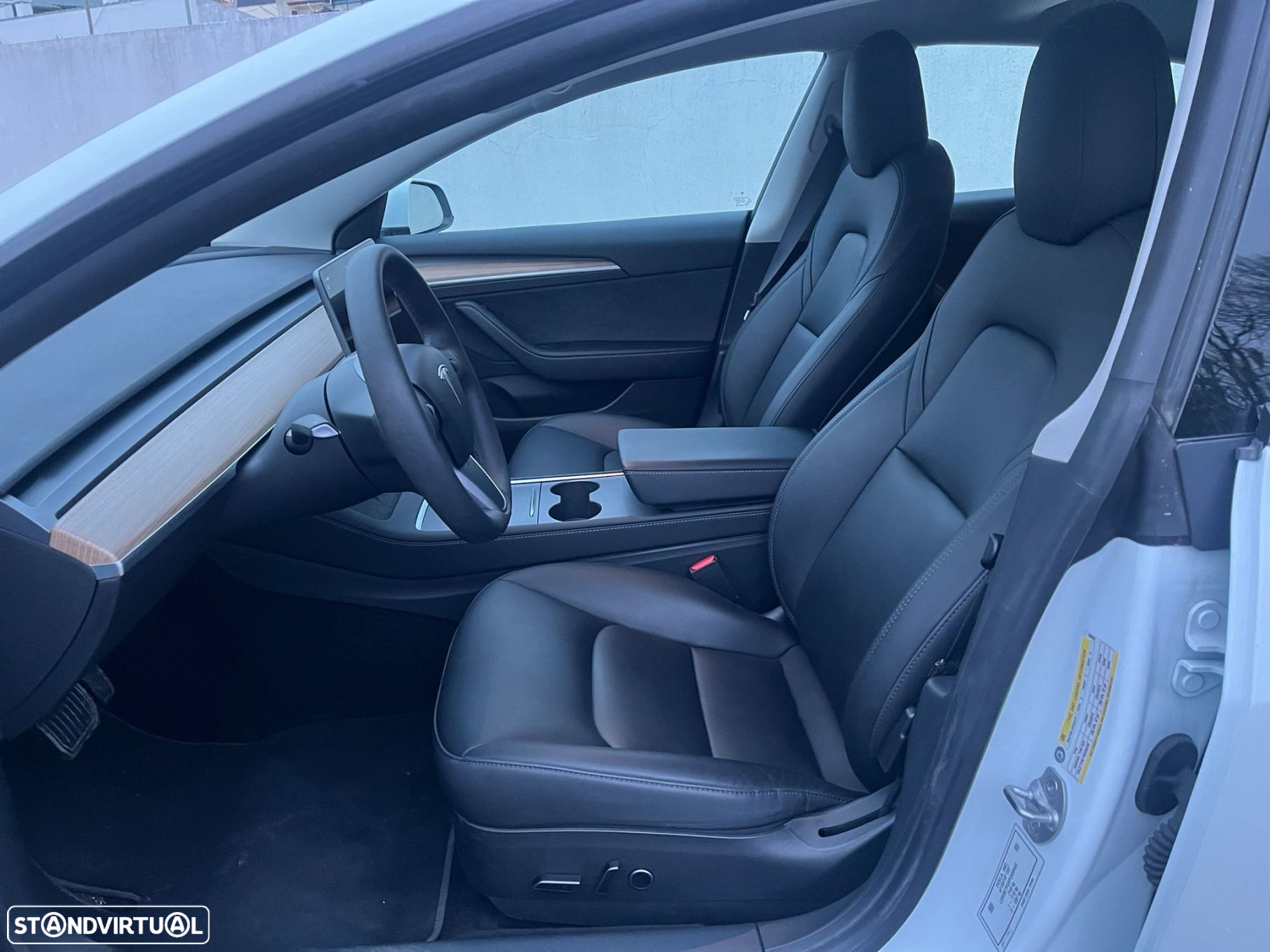 Tesla Model 3 Tração Traseira - 25