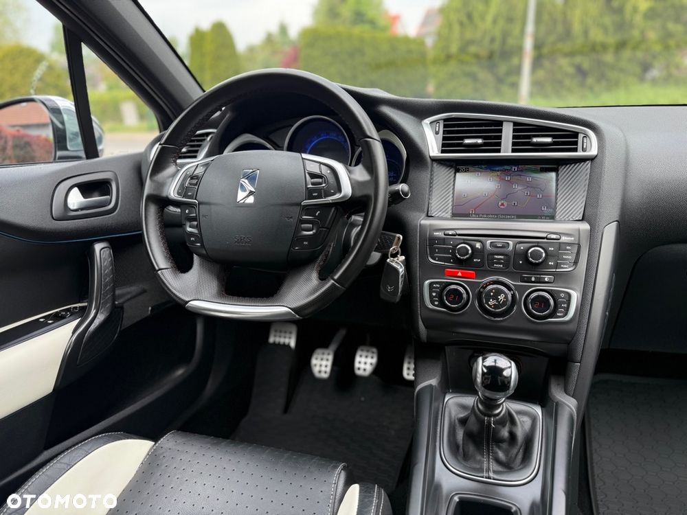 Citroën DS4 HDi 165 SoChic - 18
