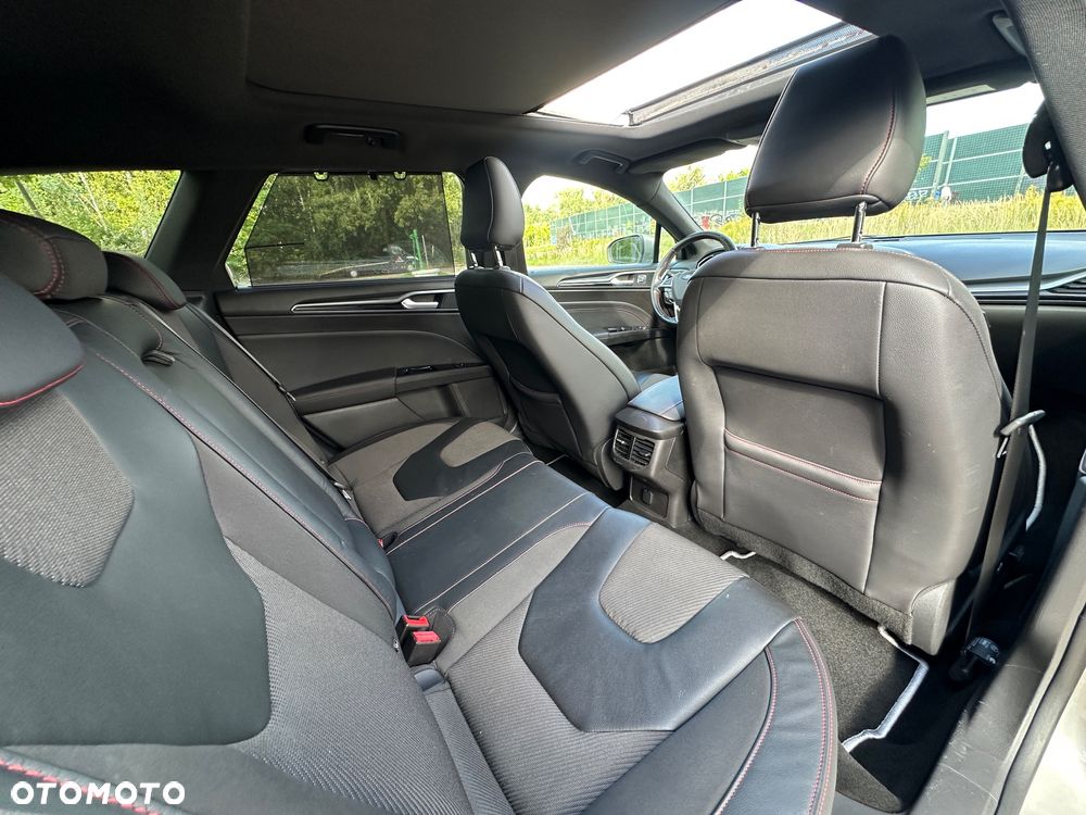 Ford Mondeo 2.0 TDCi ST-Line - 36