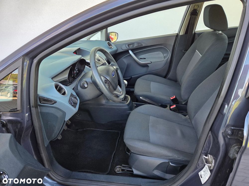 Ford Fiesta - 8