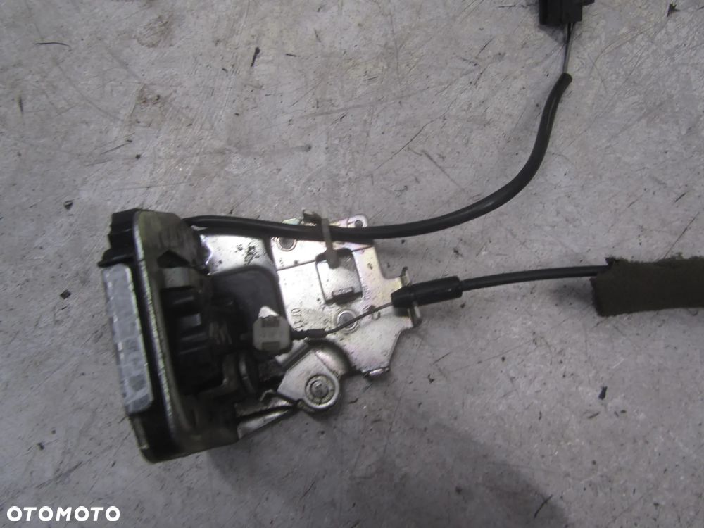 Renault Master III zamek  drzwi prawy bok - 4