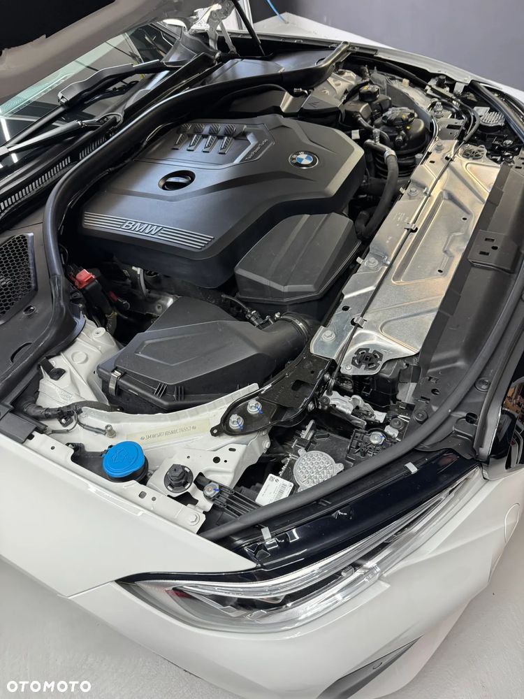 BMW Seria 3 330i xDrive M Sport sport - 10
