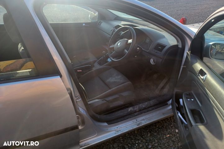 Lampa stop stanga pe aripa Volkswagen VW Golf 5 [2003 - 2009] Hatchba - 8