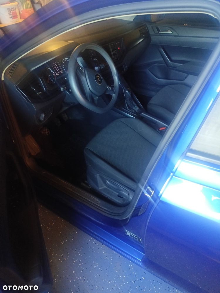 Volkswagen Polo - 2