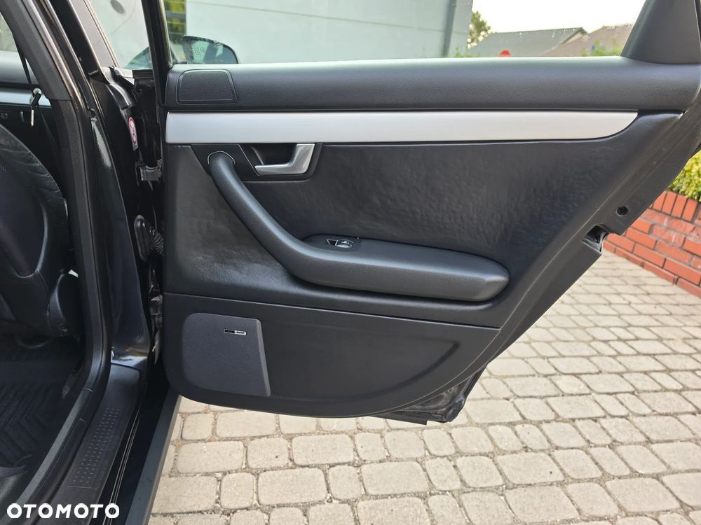 Audi A4 Avant - 15
