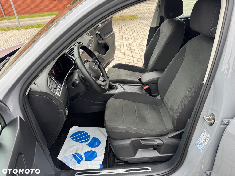Volkswagen Tiguan - 29