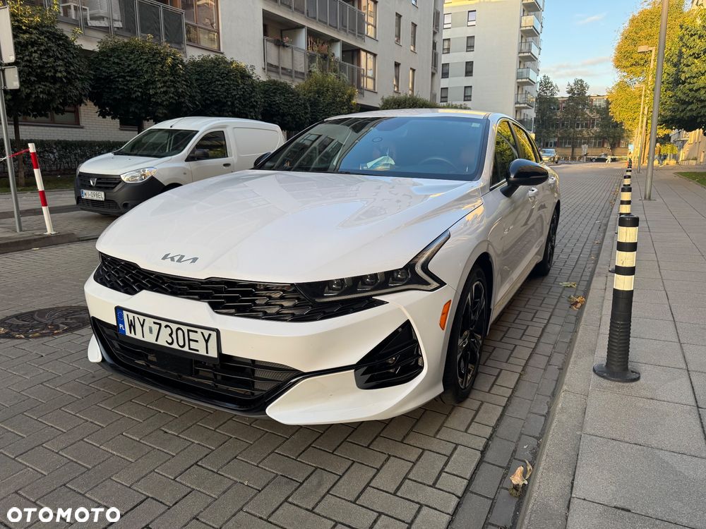 Kia K5 - 2